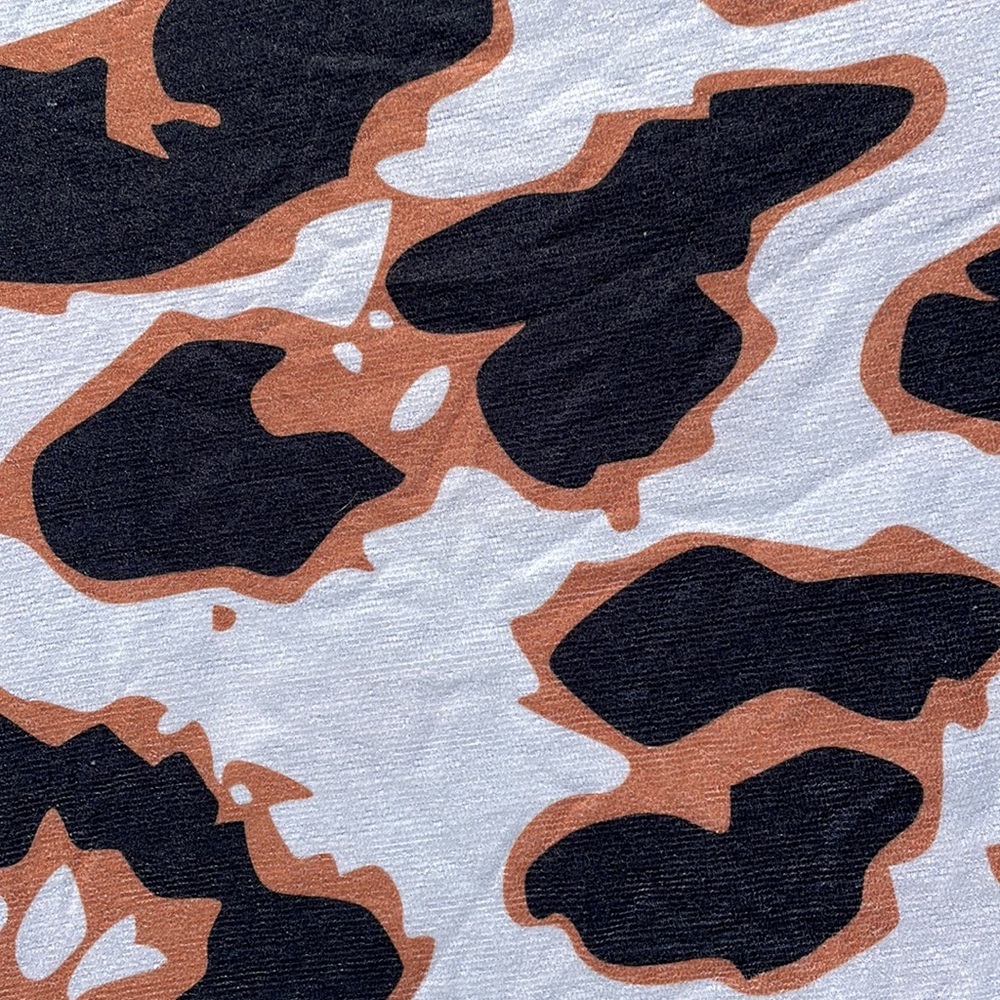 NWOT Round Animal Print Beach Towel - Picture 3 of 8